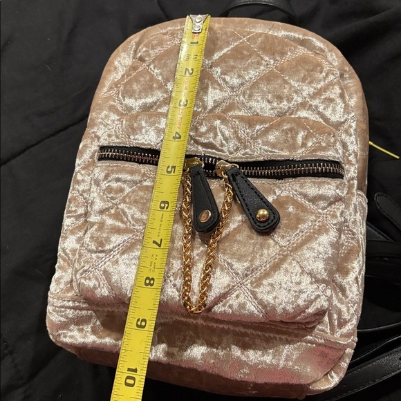 Urban Expressions Quilted Velvet Backpack in Cream - Picture 5 of 7